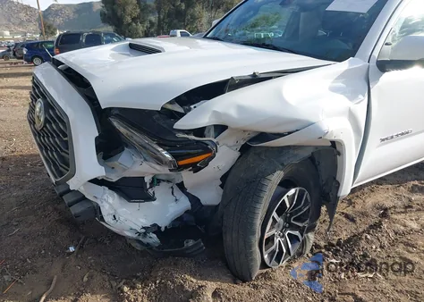 2022 Toyota Tacoma Trd Sport z USA, uszkodzony, nr VIN 3TMCZ5AN7NM506696